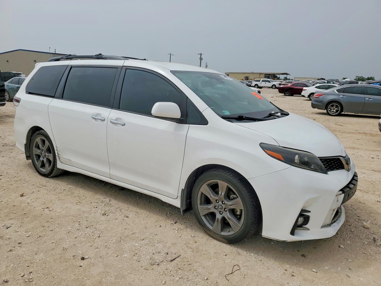 2020 TOYOTA SIENNA SE 8-PASSENGER photo 7