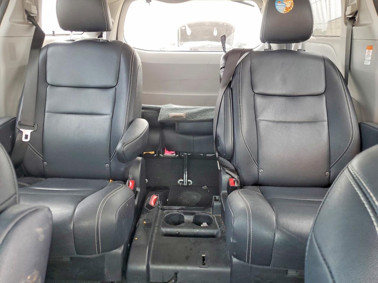 2020 TOYOTA SIENNA SE 8-PASSENGER photo 19