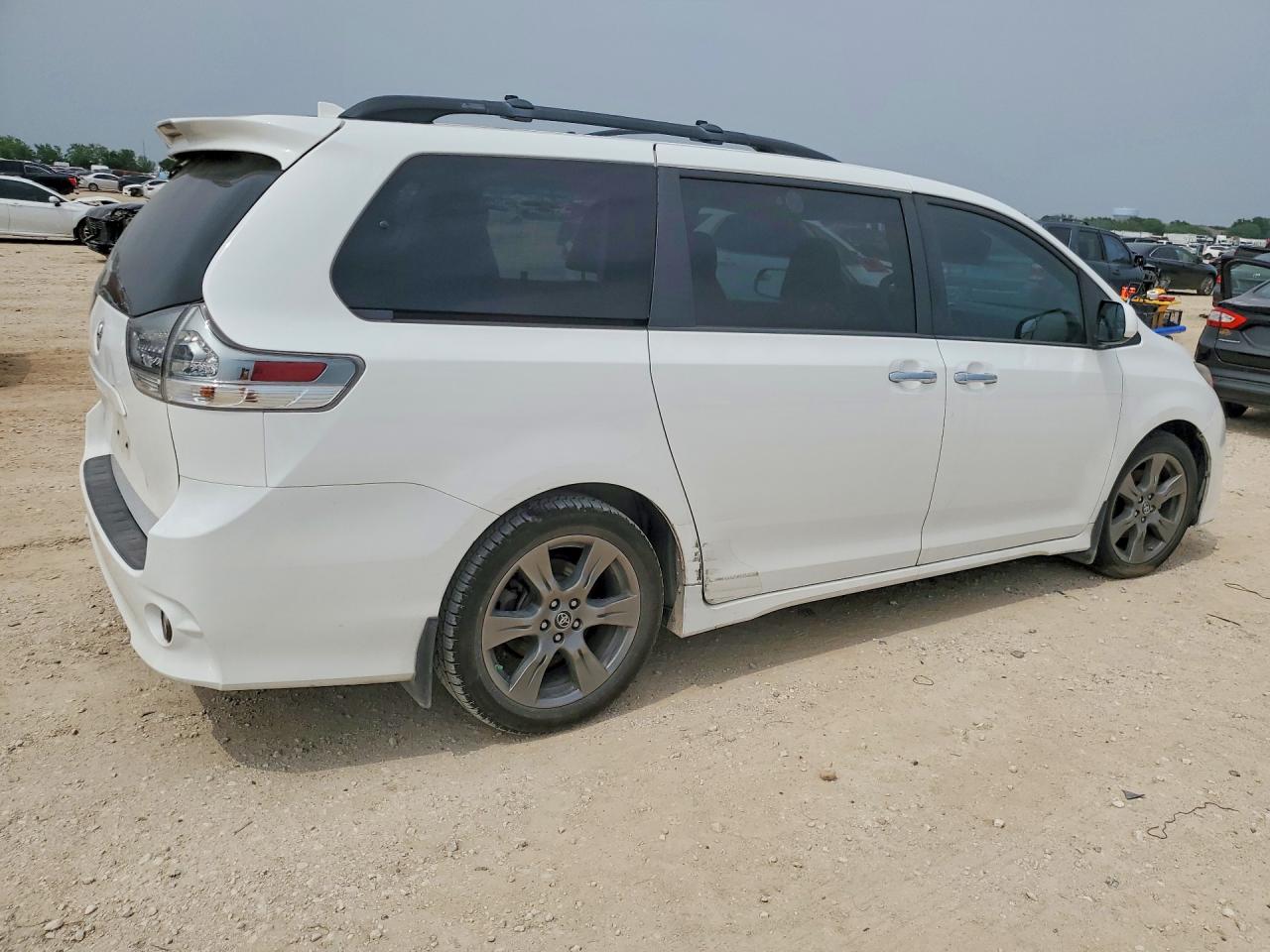 2020 TOYOTA SIENNA SE 8-PASSENGER photo 5