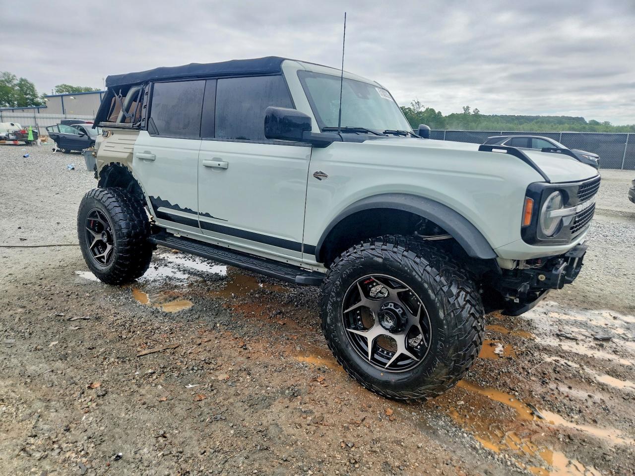 2021 FORD BRONCO BASE photo 10