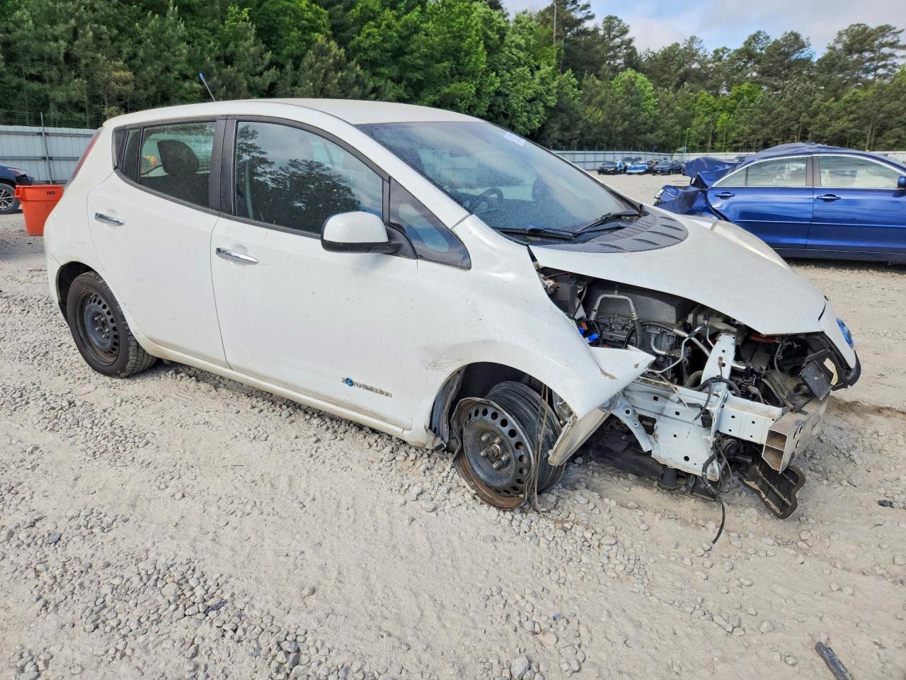 2013 NISSAN LEAF S photo 7