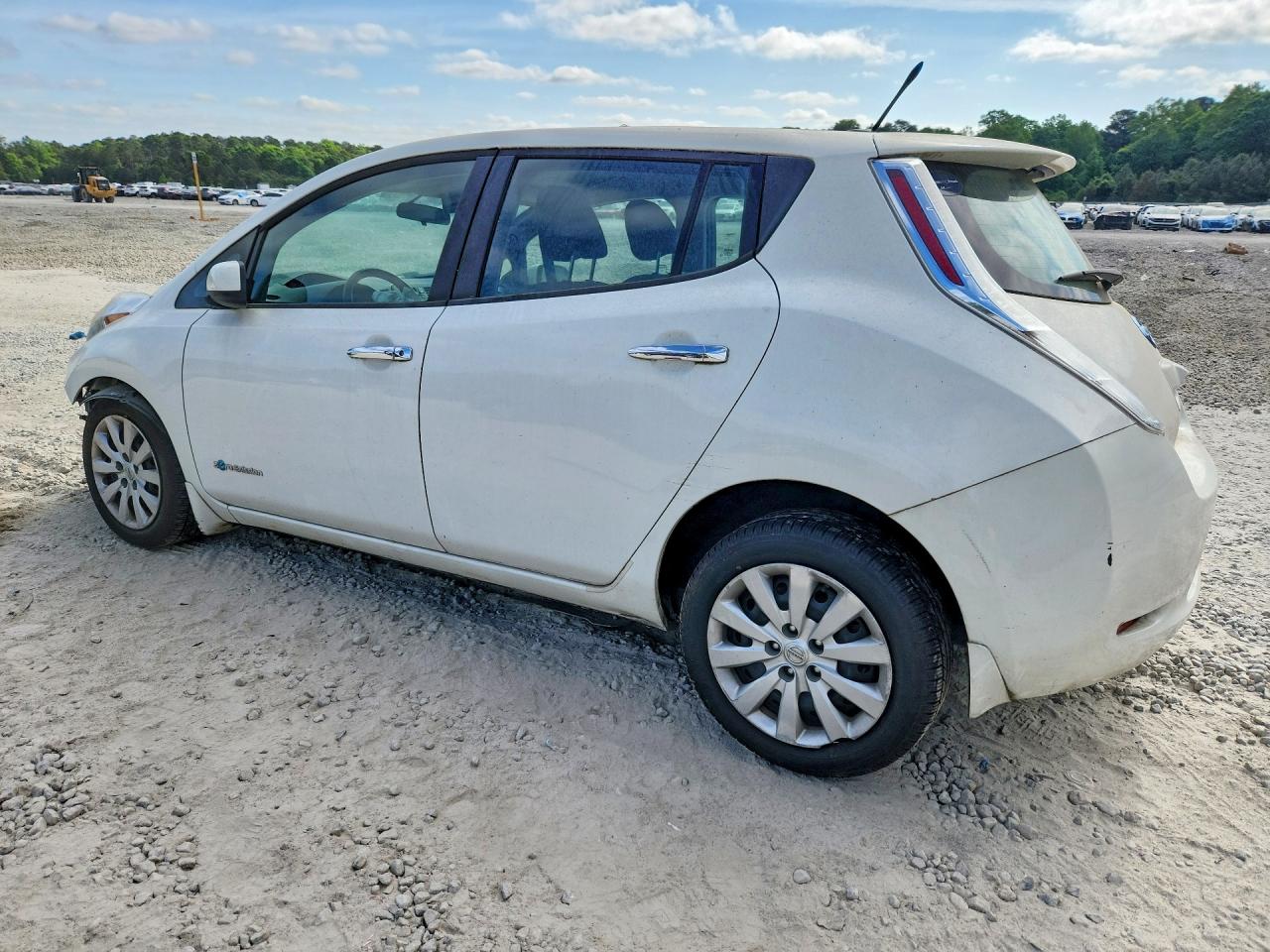 2013 NISSAN LEAF S photo 3