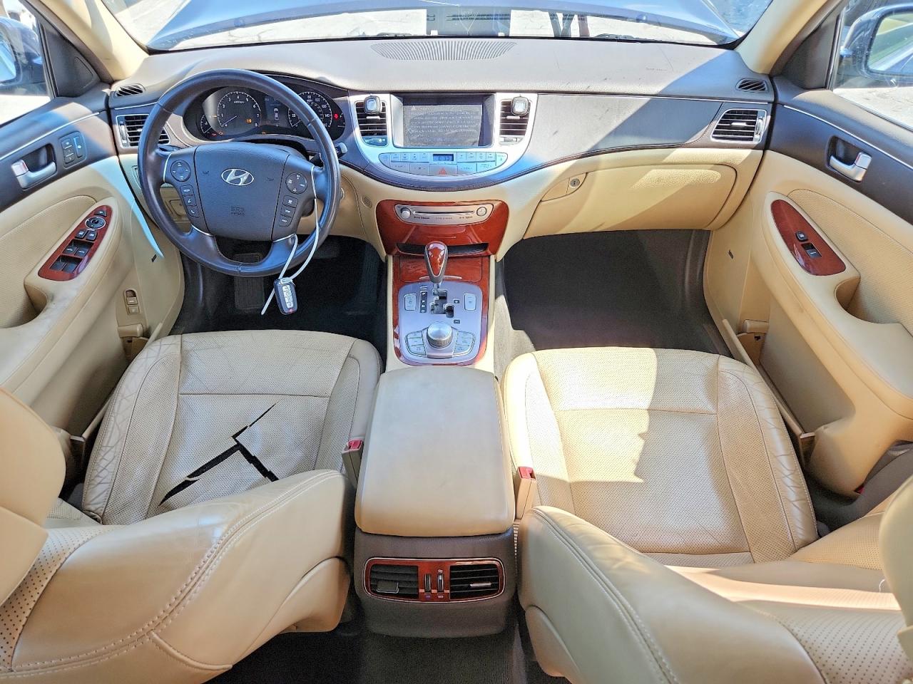 2012 HYUNDAI GENESIS 3.8L photo 22