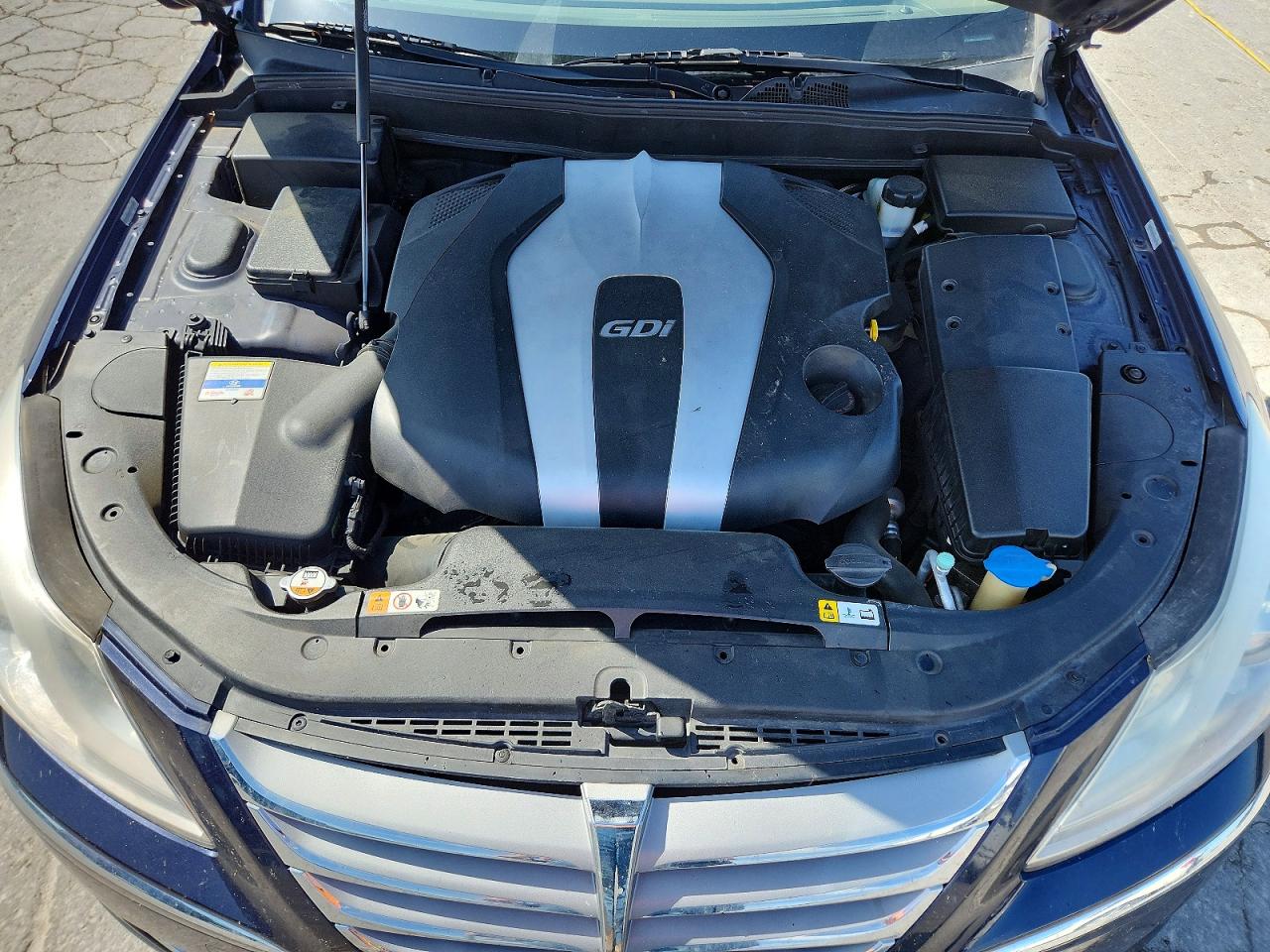 2012 HYUNDAI GENESIS 3.8L photo 31
