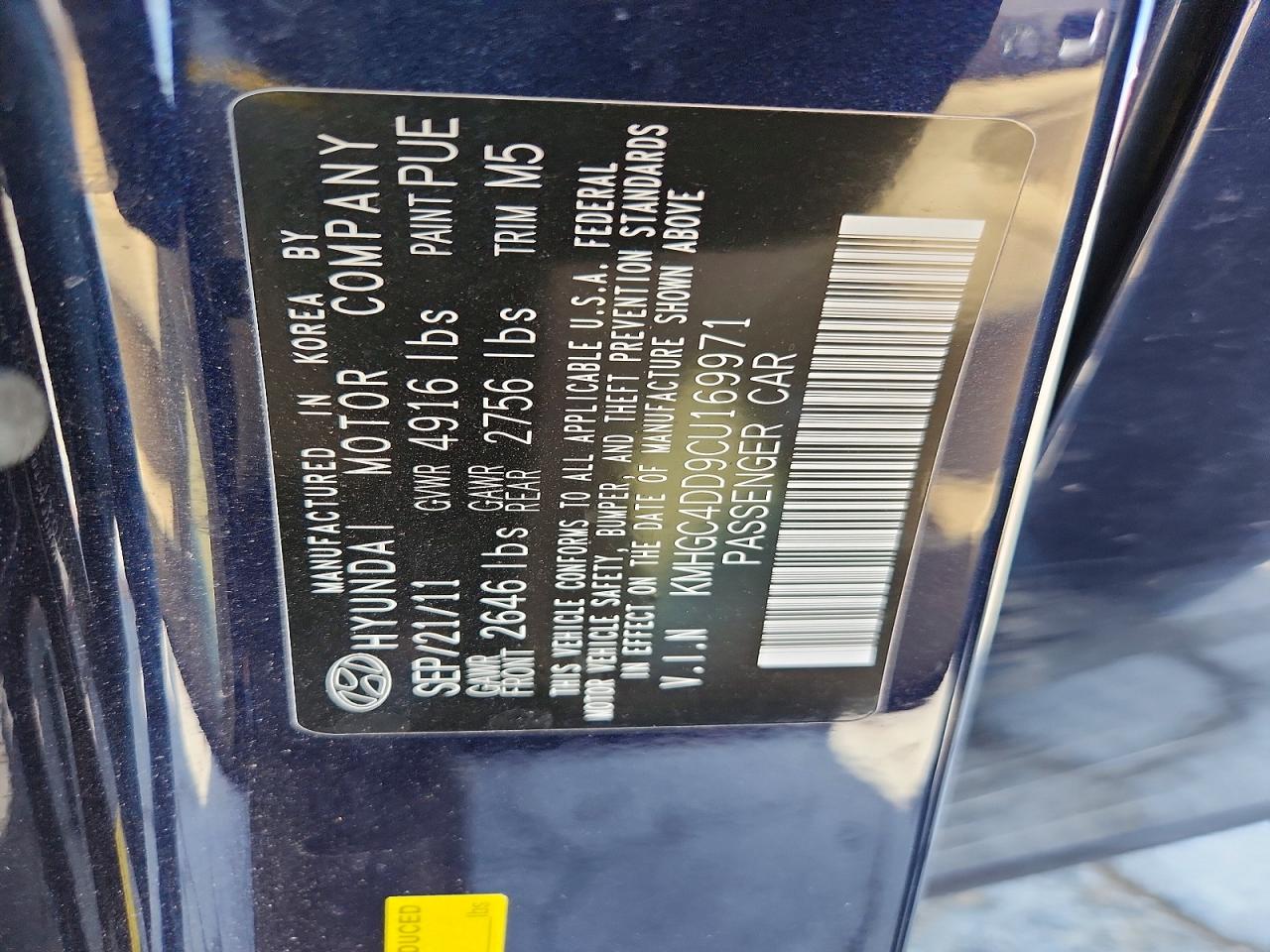 2012 HYUNDAI GENESIS 3.8L photo 34