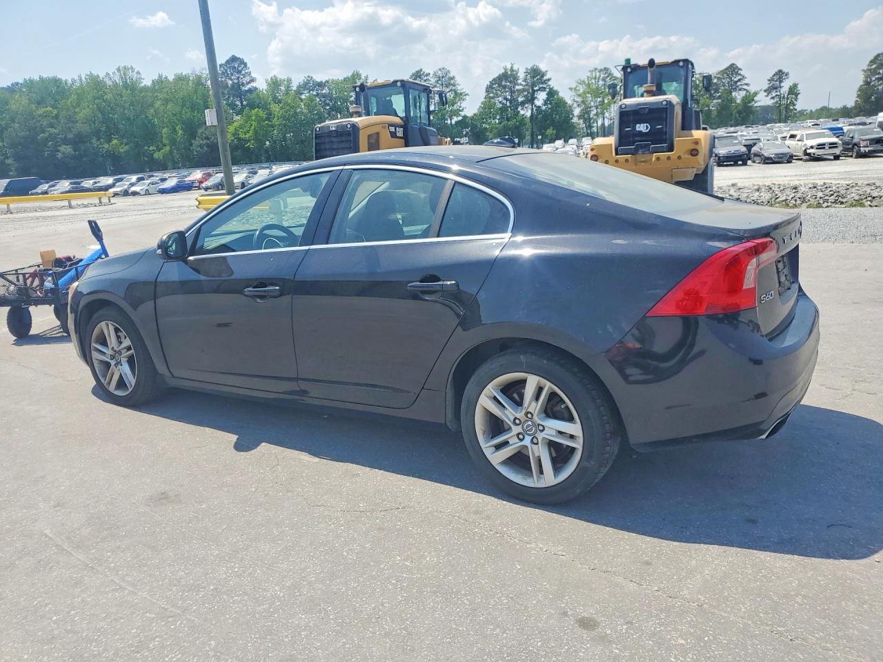 2015 VOLVO S60 PREMIER photo 4