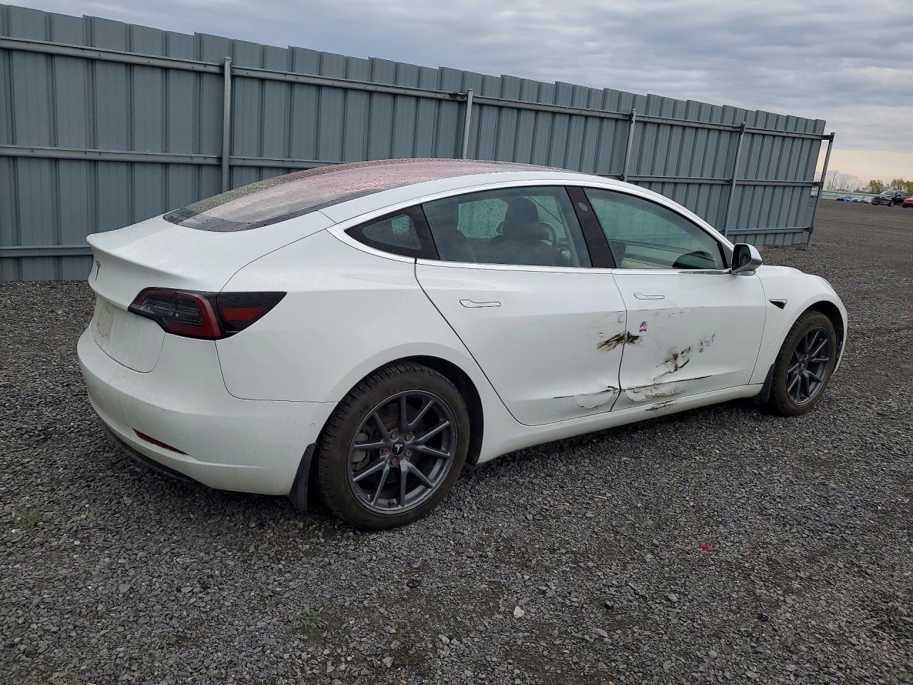 2018 TESLA MODEL 3 photo 5