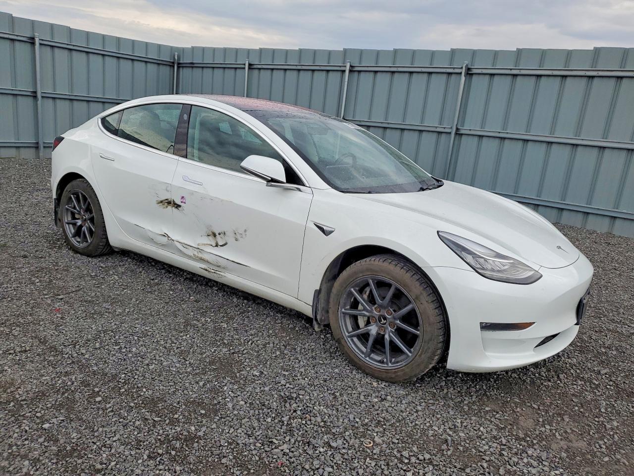 2018 TESLA MODEL 3 photo 7