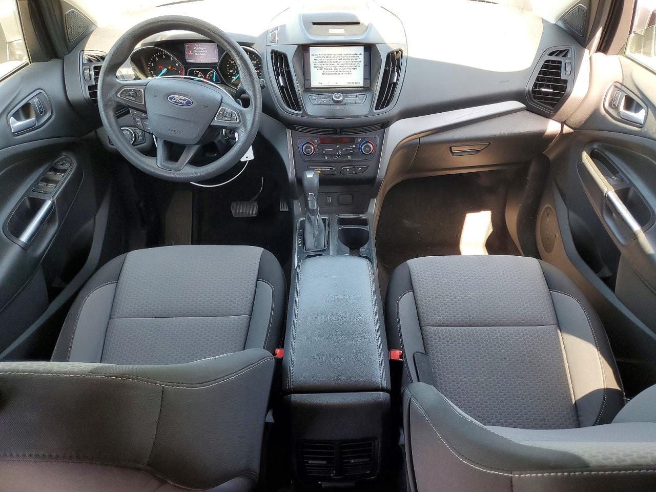 2017 FORD ESCAPE SE photo 8