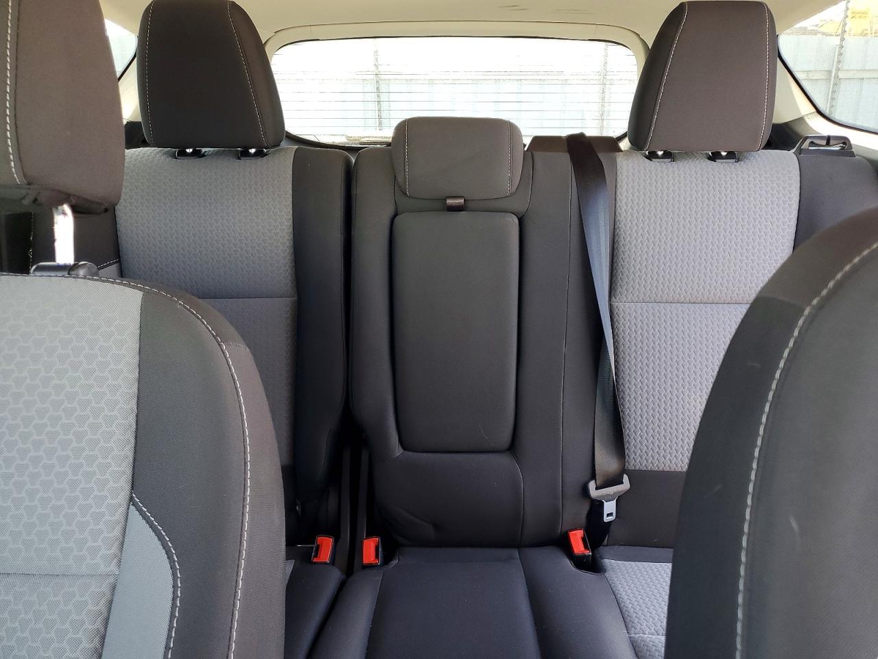 2017 FORD ESCAPE SE photo 10