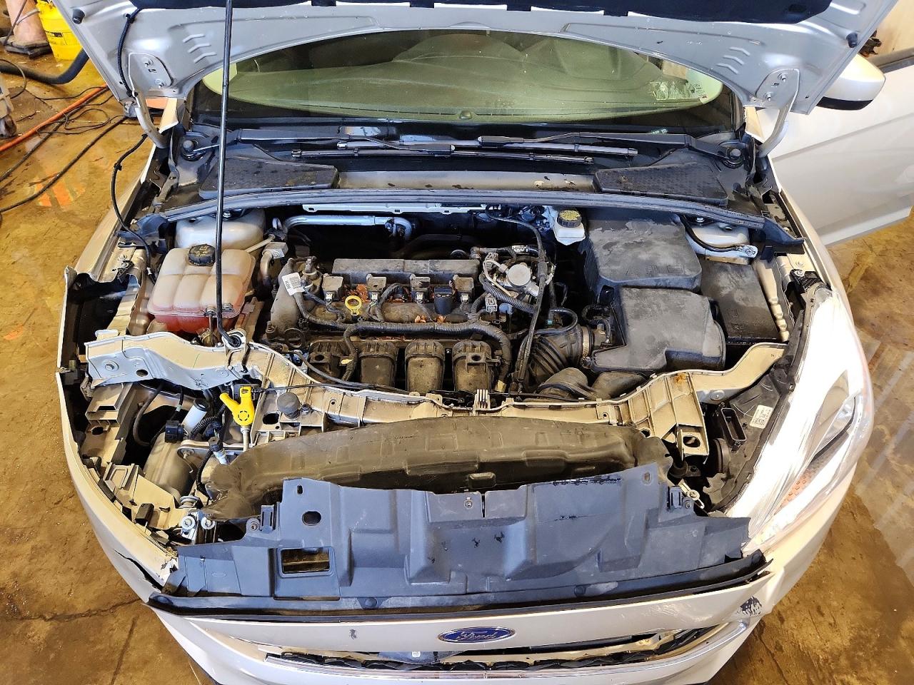 2018 FORD FOCUS SE photo 11