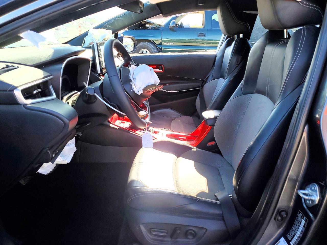 2022 TOYOTA COROLLA XSE photo 13