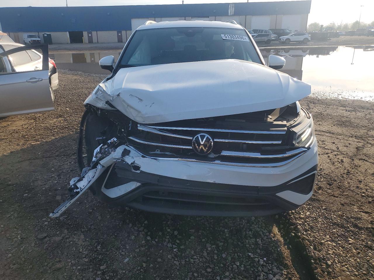 2024 VOLKSWAGEN TIGUAN SE photo 13