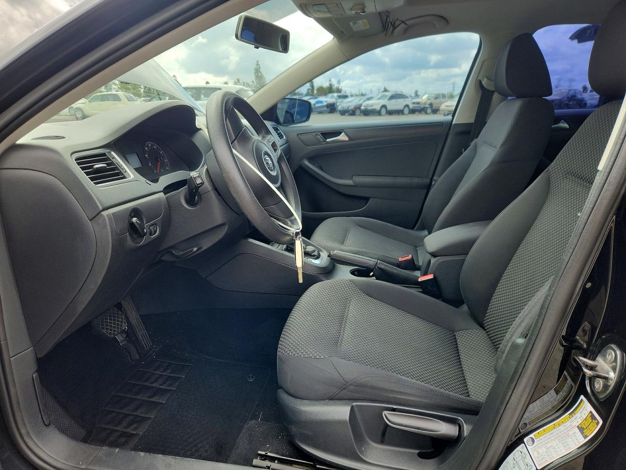 2012 VOLKSWAGEN JETTA BASE photo 13