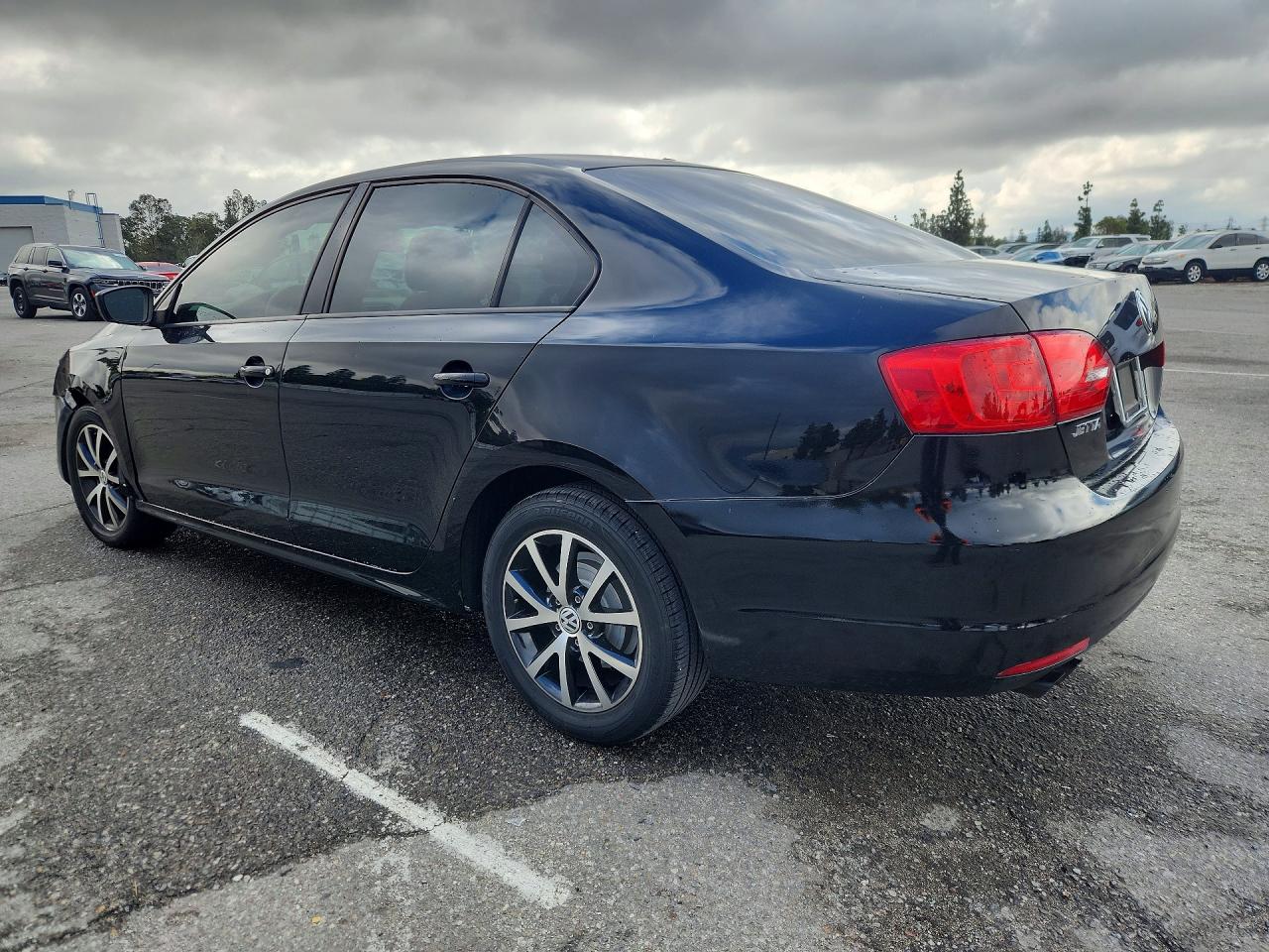 2012 VOLKSWAGEN JETTA BASE photo 3