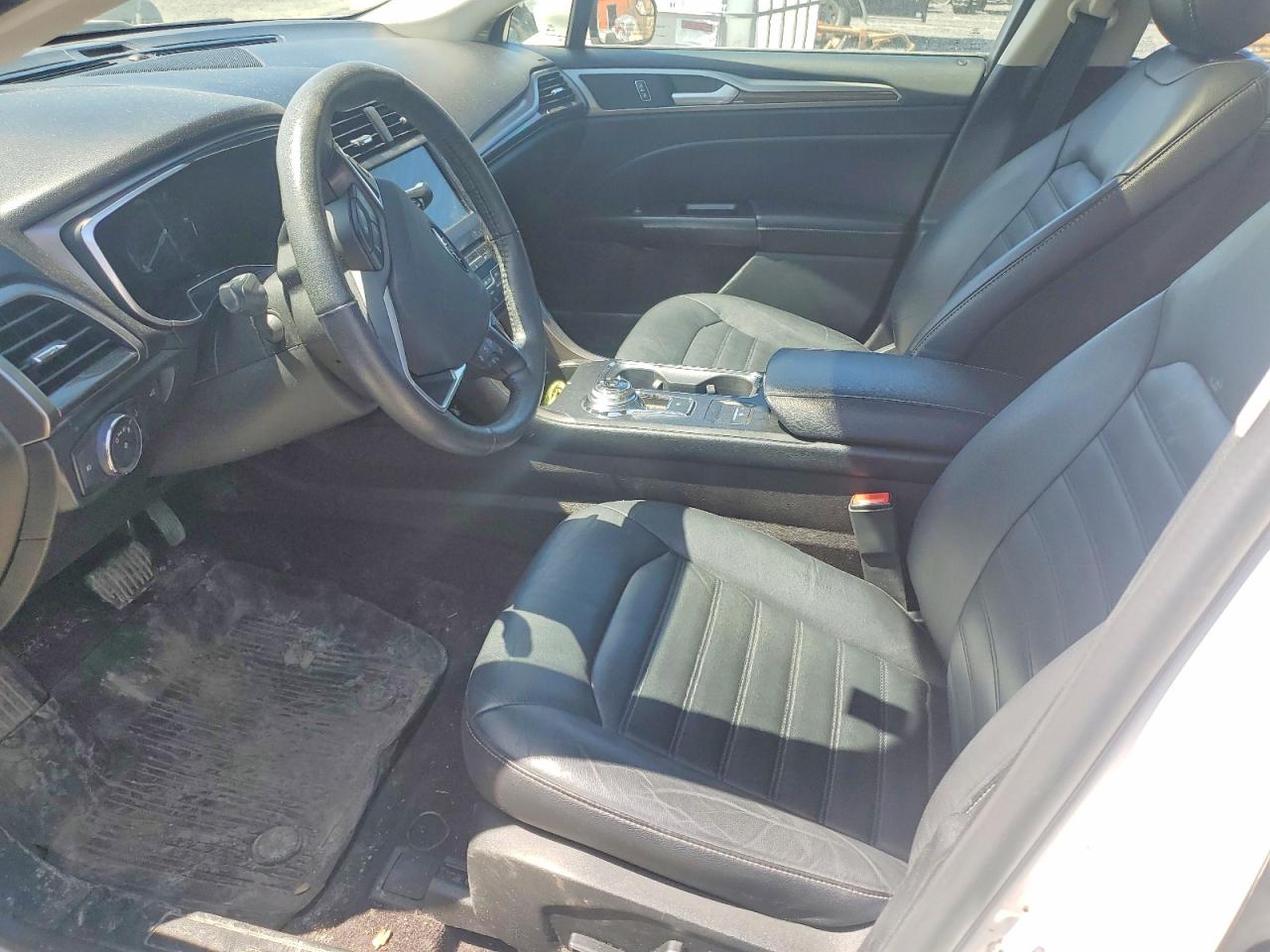 2017 FORD FUSION photo 13