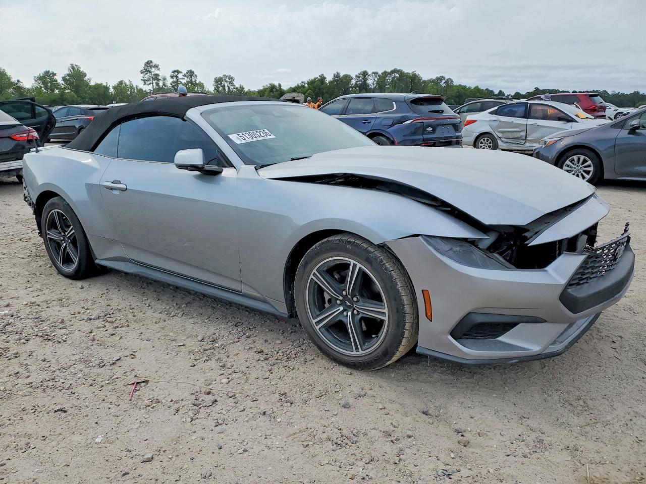 2024 FORD MUSTANG photo 10