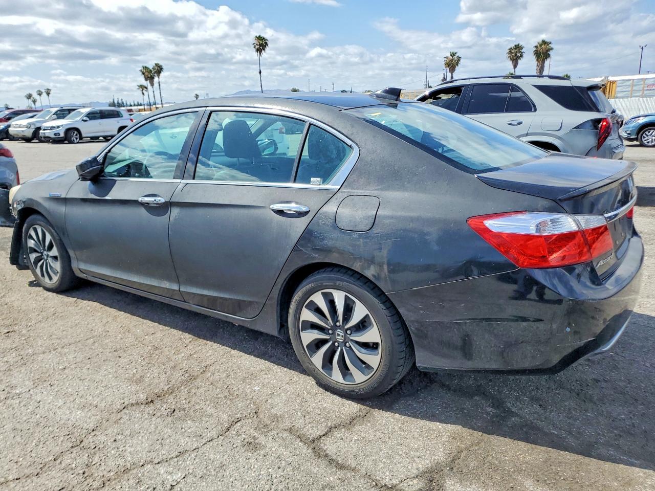 2014 HONDA ACCORD TOURING HYBRID photo 3