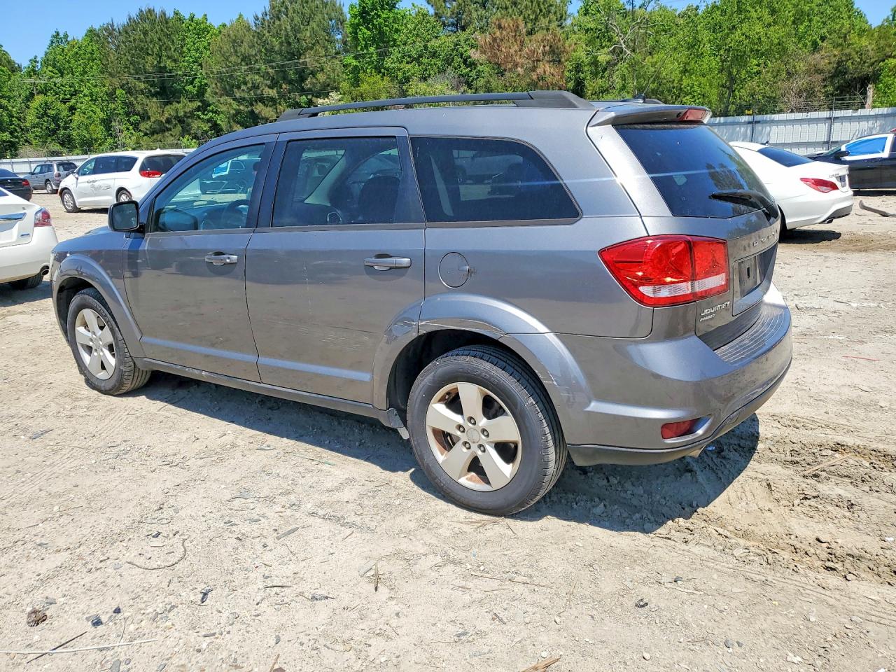 2012 DODGE JOURNEY SXT photo 2