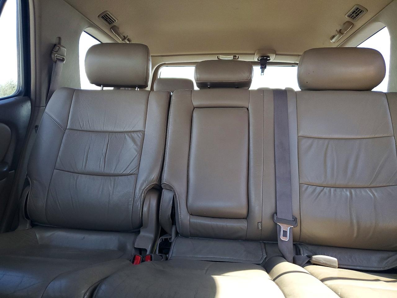 2002 TOYOTA SEQUOIA LIMITED photo 10