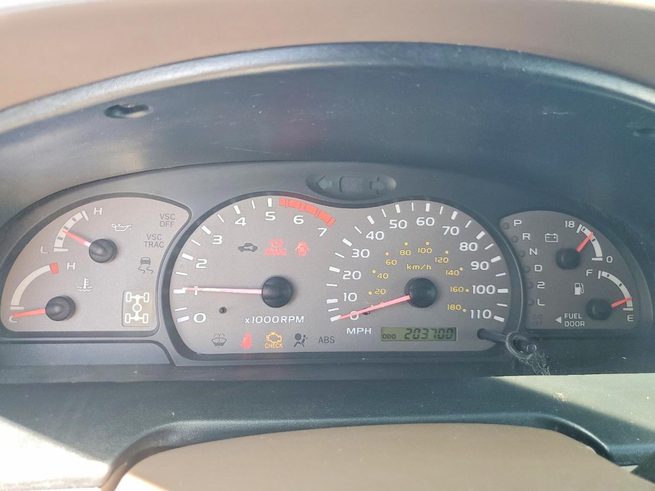 2002 TOYOTA SEQUOIA LIMITED photo 9