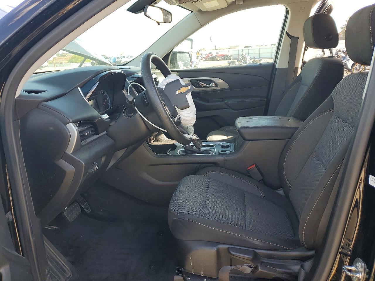 2020 CHEVROLET TRAVERSE LS photo 13