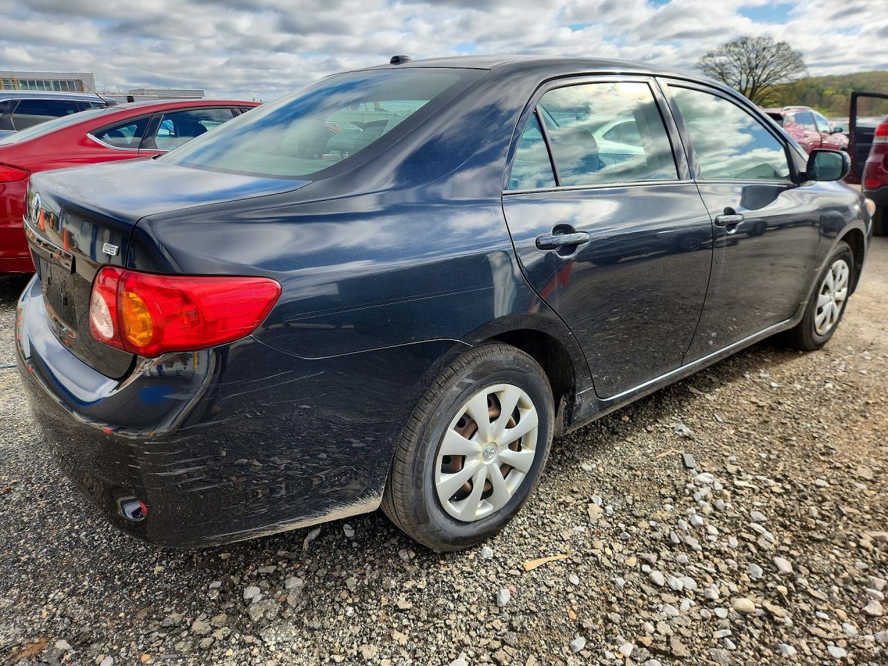 2009 TOYOTA COROLLA photo 5