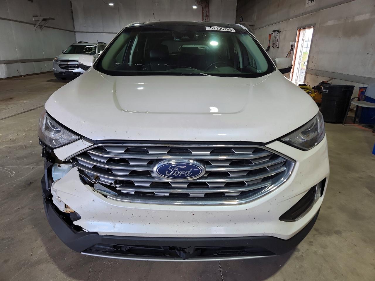 2019 FORD EDGE TITANIUM photo 5