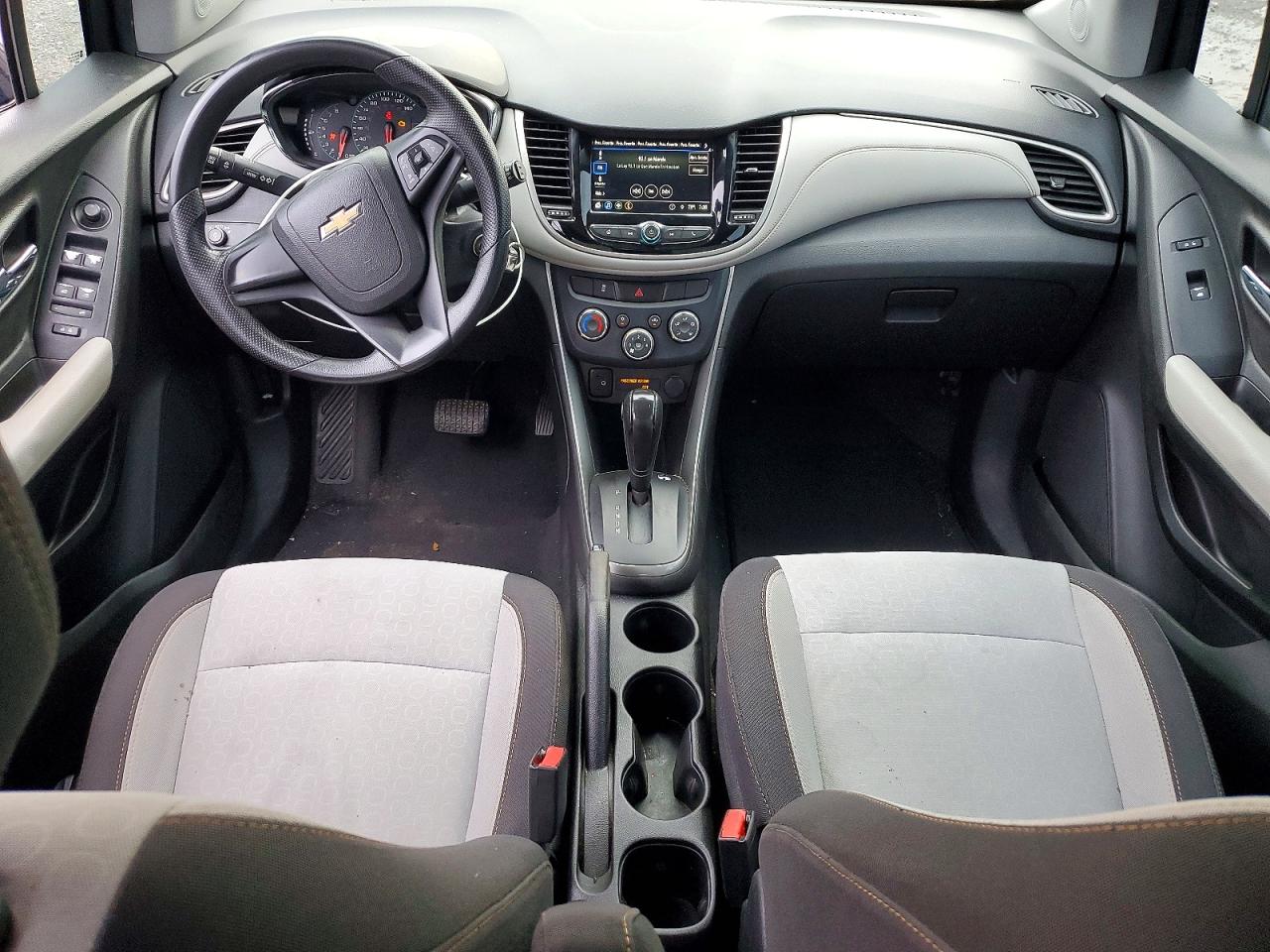 2018 CHEVROLET TRAX LS photo 22