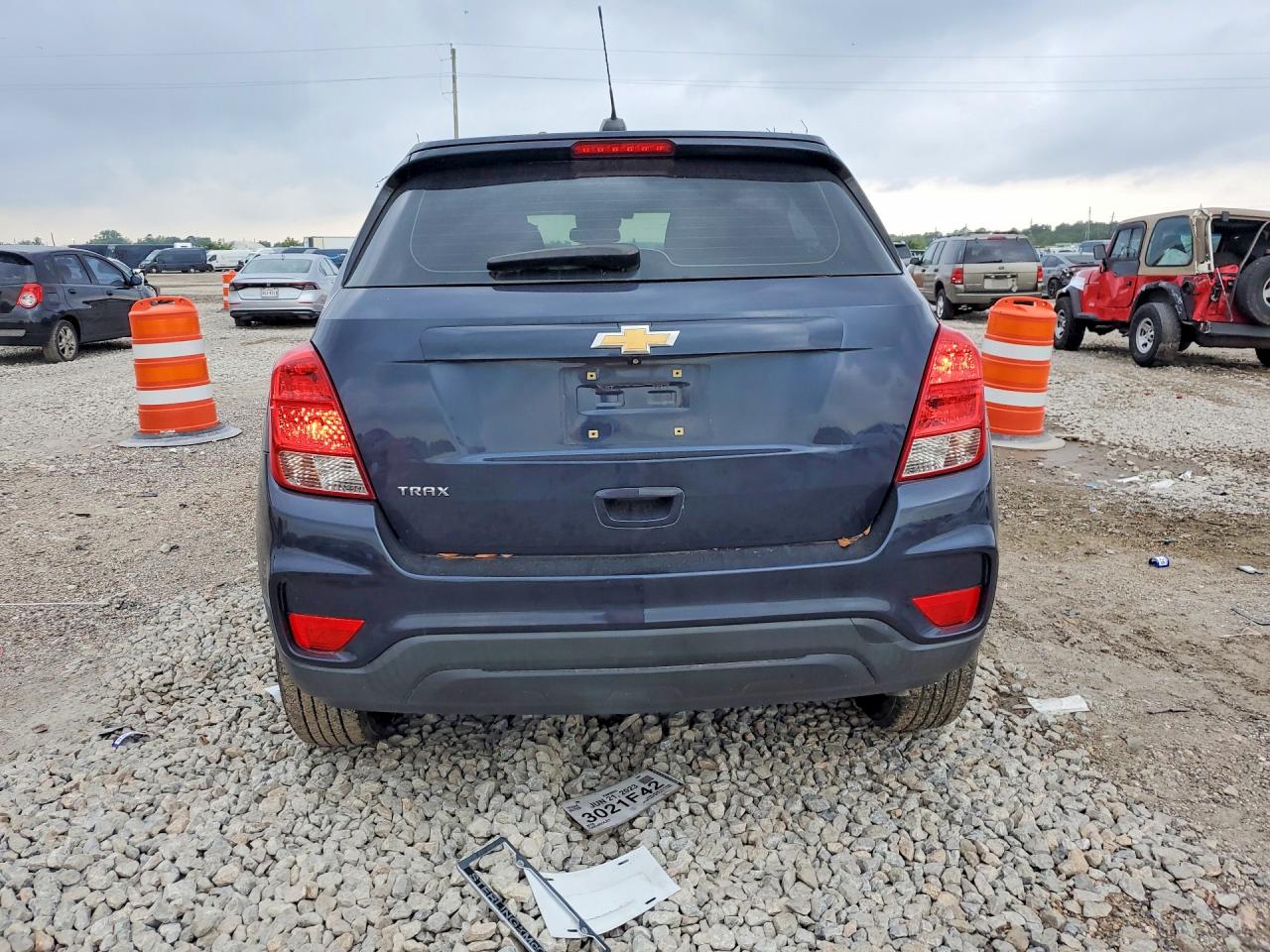 2018 CHEVROLET TRAX LS photo 16