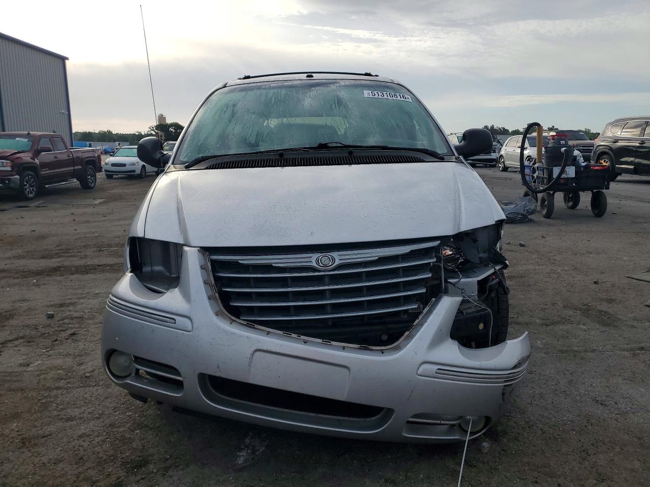 2007 CHRYSLER TOWN & COUNTRY LIMITED photo 17