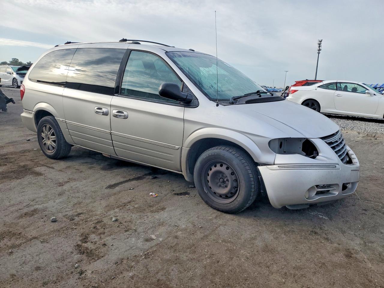 2007 CHRYSLER TOWN & COUNTRY LIMITED photo 13
