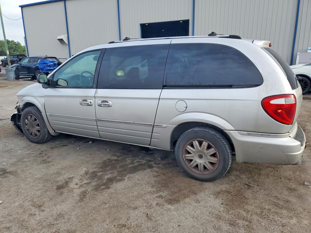 2007 CHRYSLER TOWN & COUNTRY LIMITED photo 5
