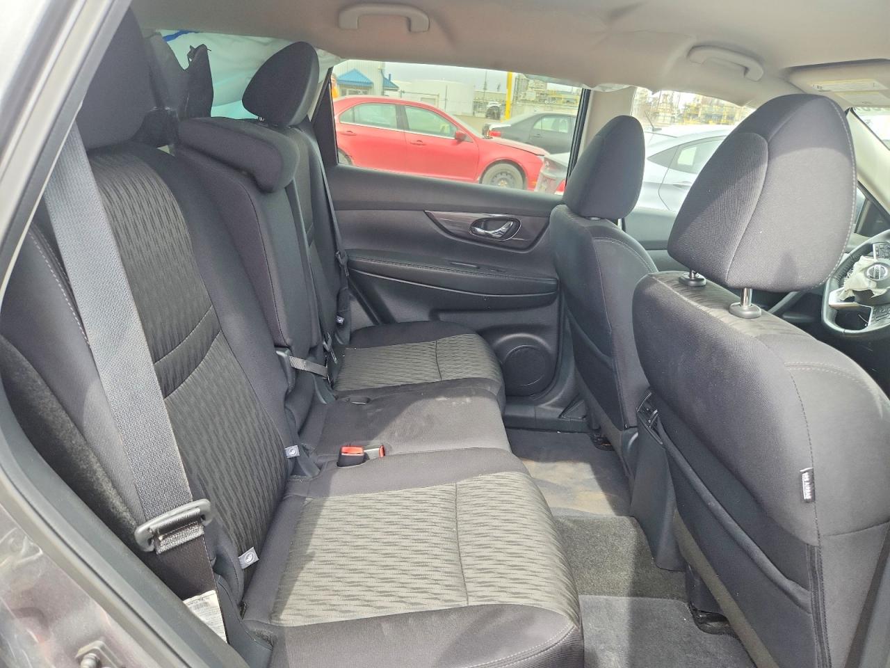 2019 NISSAN ROGUE S photo 19