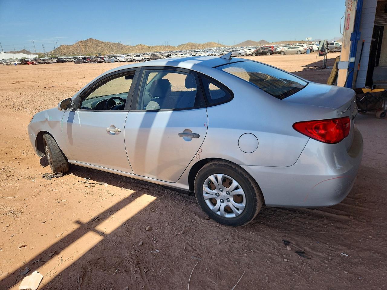 2010 HYUNDAI ELANTRA GLS photo 3