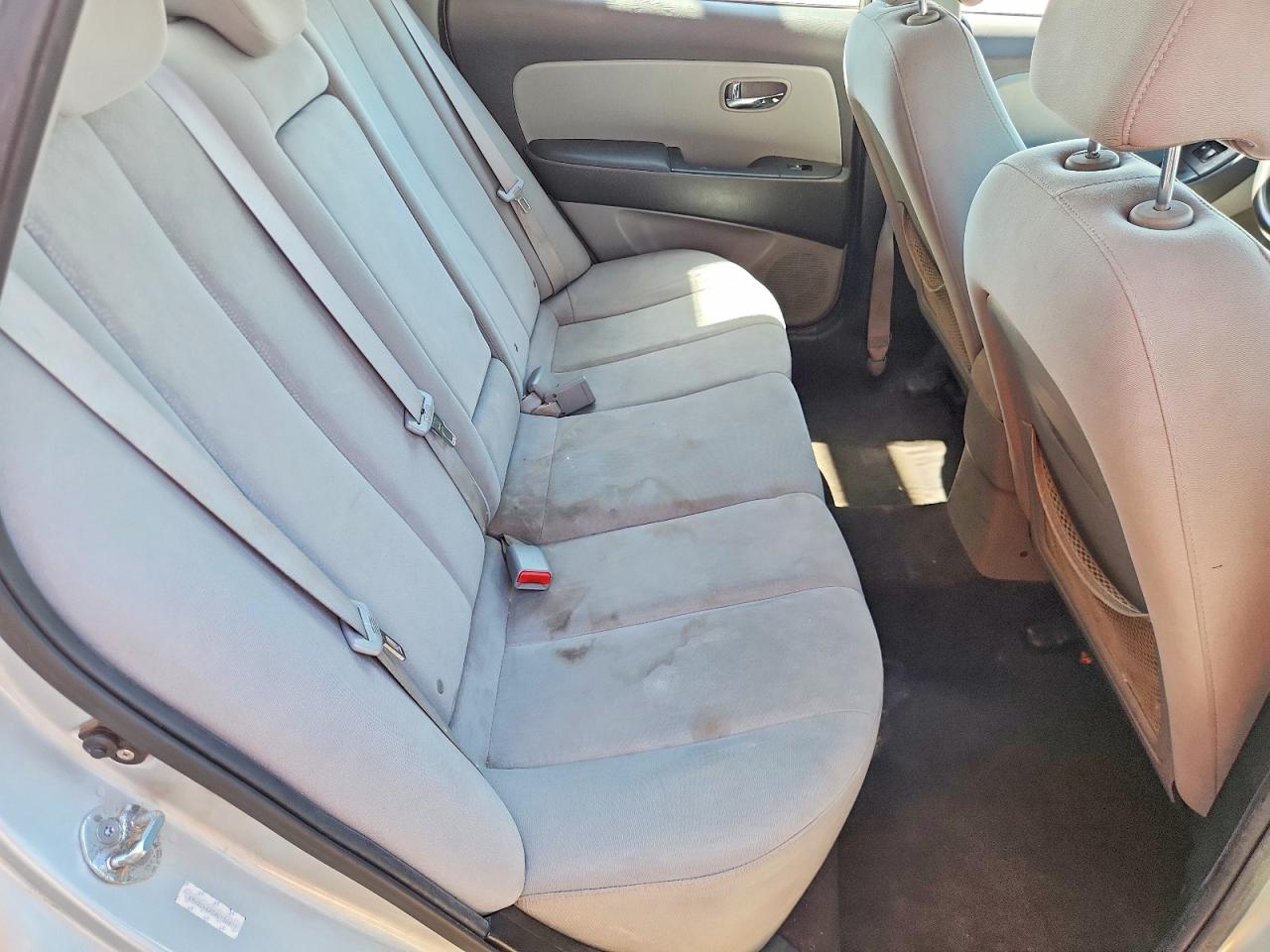 2010 HYUNDAI ELANTRA GLS photo 19