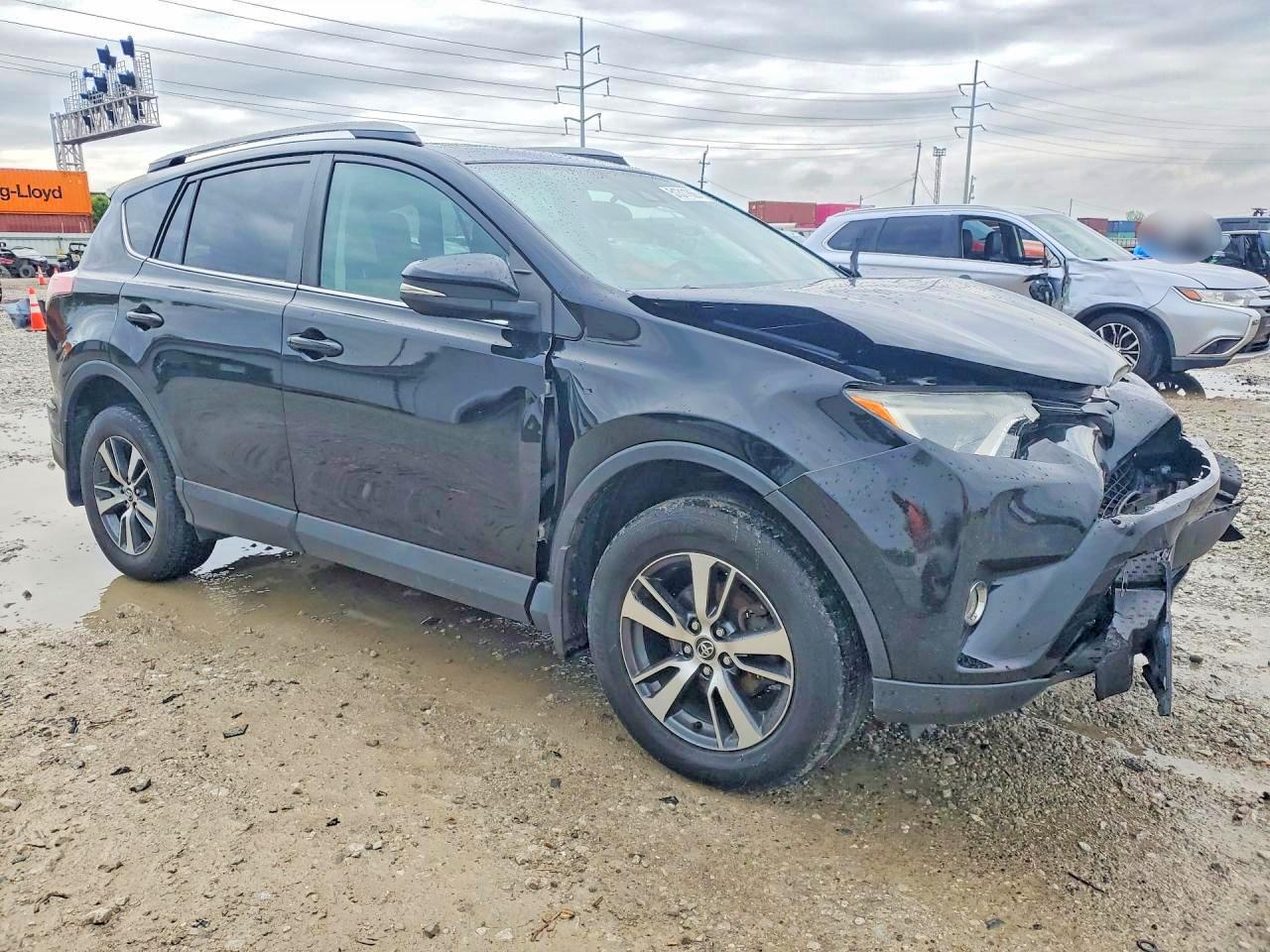 2018 TOYOTA RAV4 XLE photo 10
