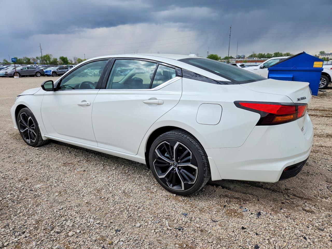 2024 NISSAN ALTIMA SR photo 4