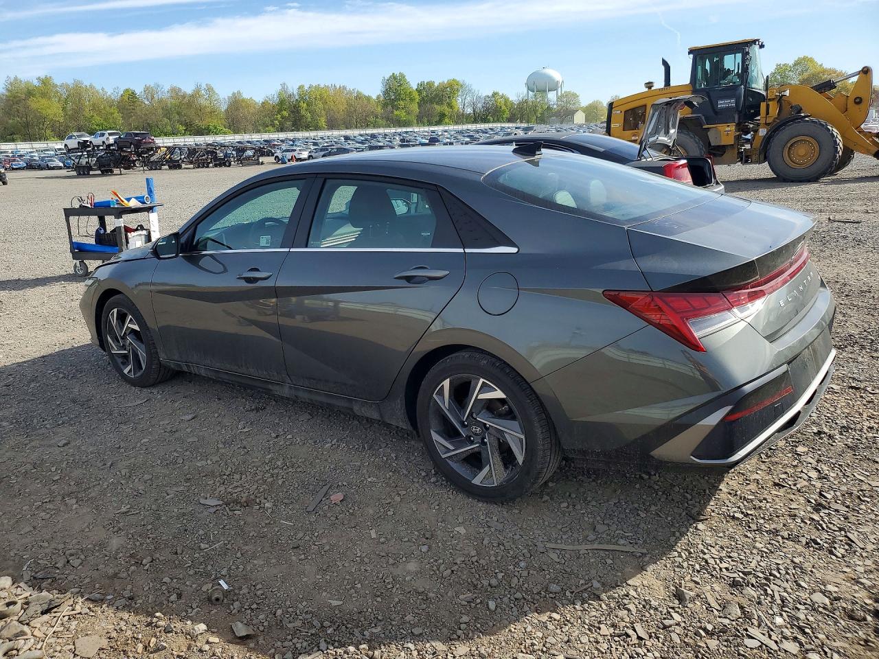 2025 HYUNDAI ELANTRA LIMITED photo 2