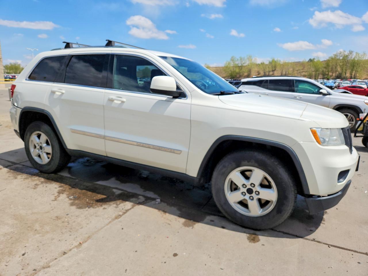 2012 JEEP GRAND CHEROKEE LAREDO photo 10