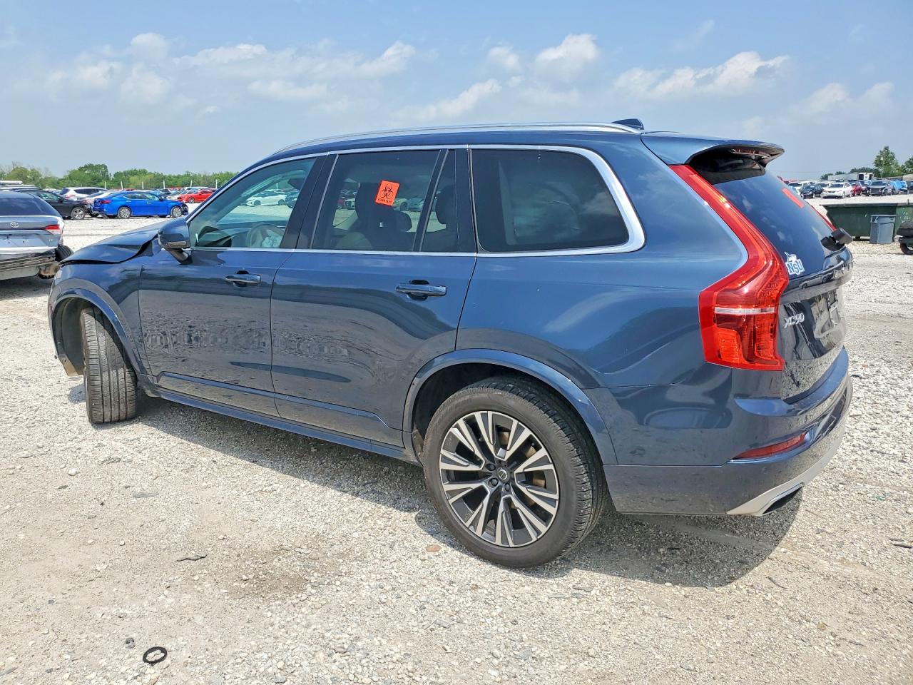 2021 VOLVO XC90 T6 MOMENTUM photo 4