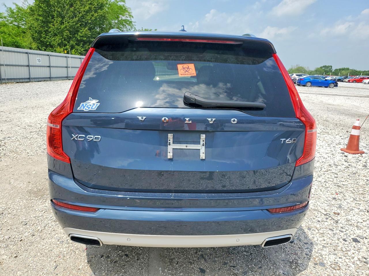 2021 VOLVO XC90 T6 MOMENTUM photo 16