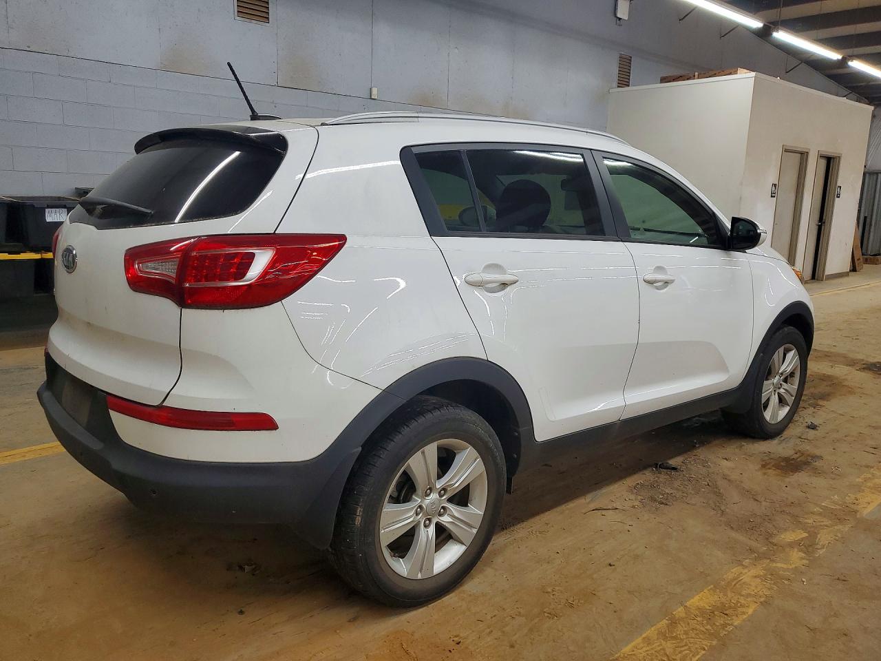 2012 KIA SPORTAGE LX photo 5