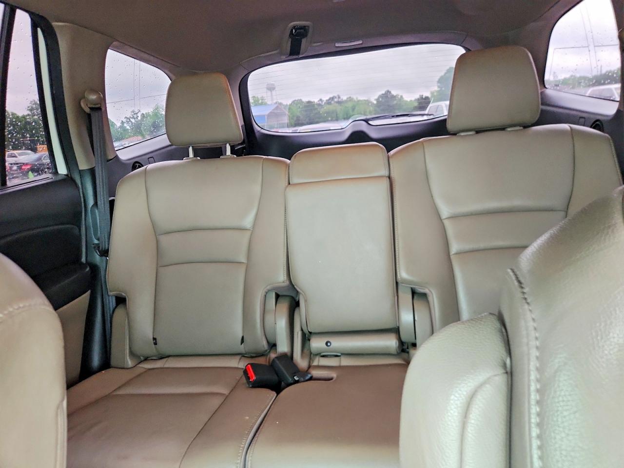 2016 HONDA PILOT TOURING photo 19