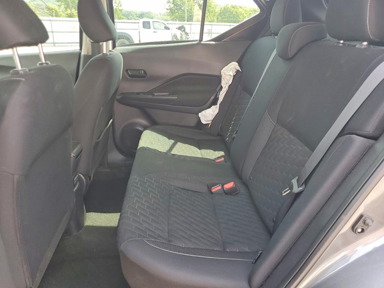 2022 NISSAN KICKS S photo 21