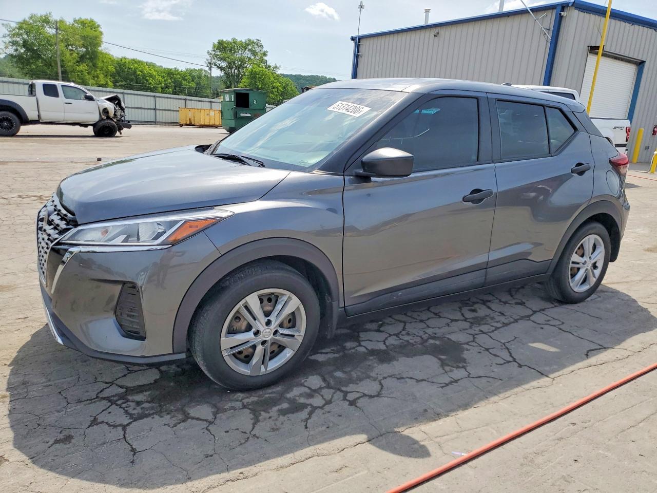 2022 NISSAN KICKS