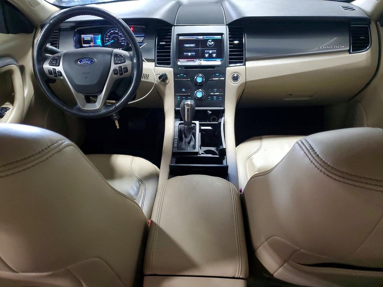 2014 FORD TAURUS SEL photo 15