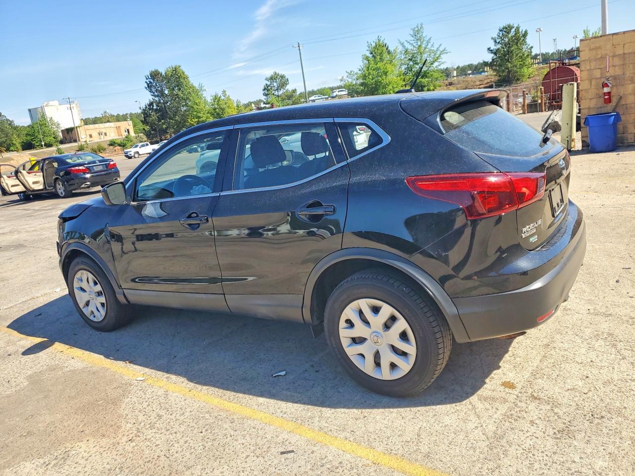 2019 NISSAN ROGUE SPORT S photo 3