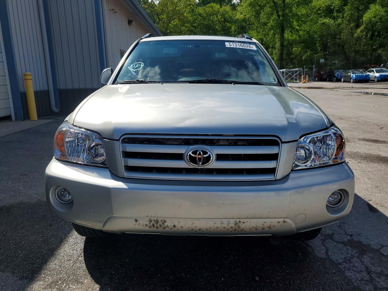 2004 TOYOTA HIGHLANDER LIMITED photo 9