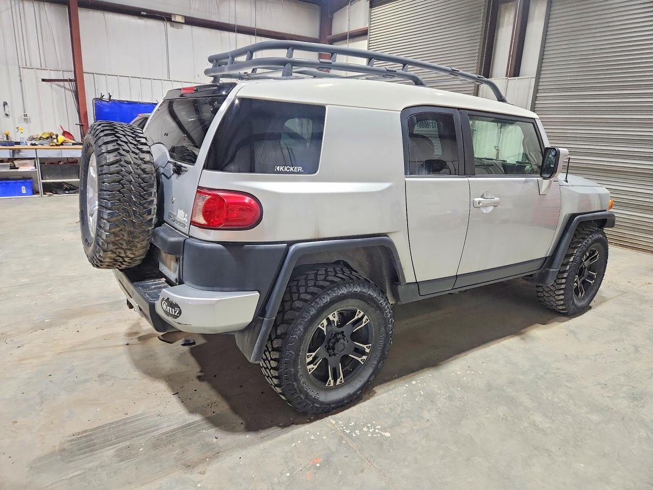 2007 TOYOTA FJ CRUISER BASE photo 5